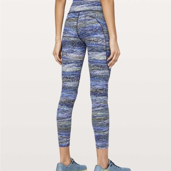Lululemon Athletica Blue and Green Patterned Leggings Size 6 - Picture 2 of 12